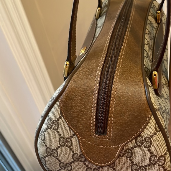 💗Vintage Gucci Barrel Bag - Picture 4 of 16